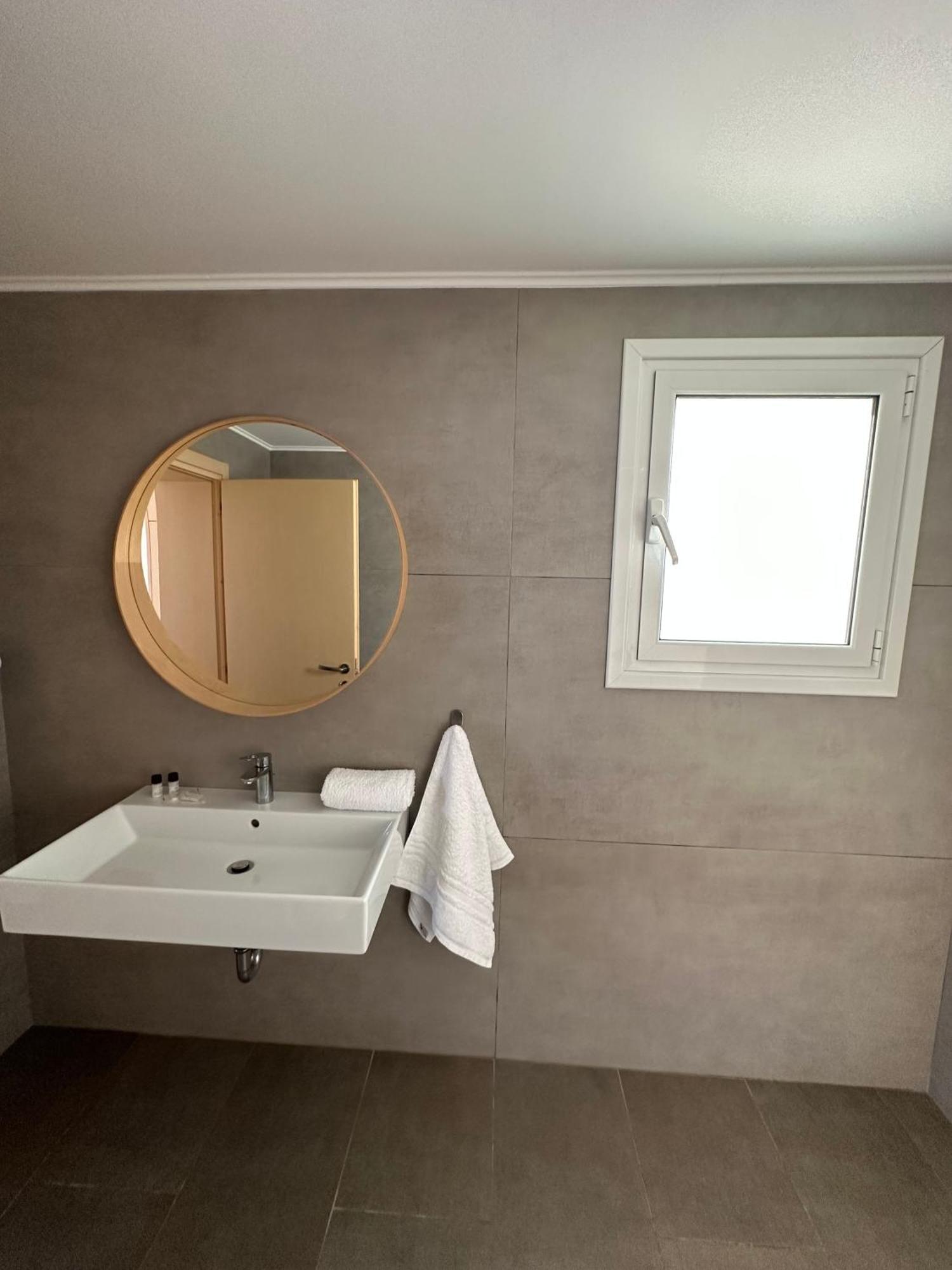 Dima Vista Hotel Dhërmi Екстериор снимка